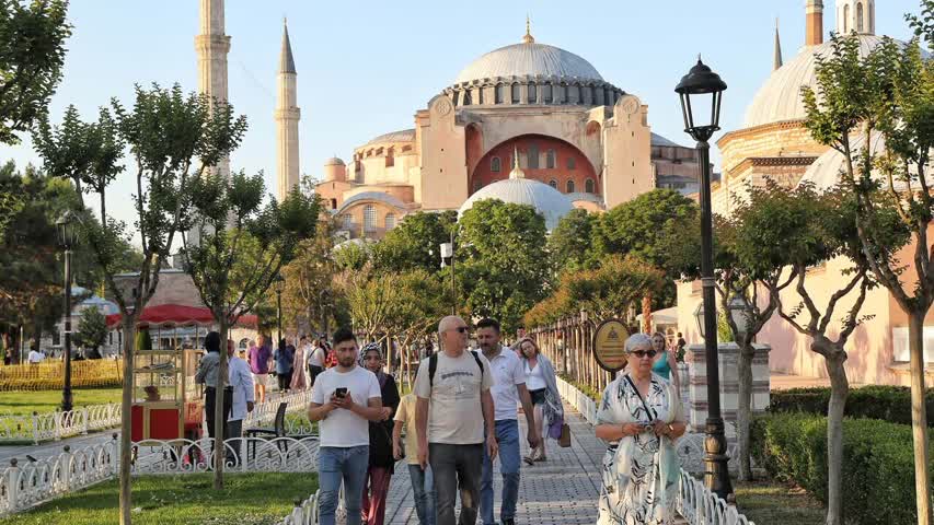 Фото - Россиянам назвали стоимость туров в Турцию в бархатный сезон