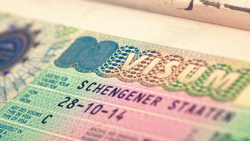 Фото - Российским туристам назвали выдающие шенгенские визы страны